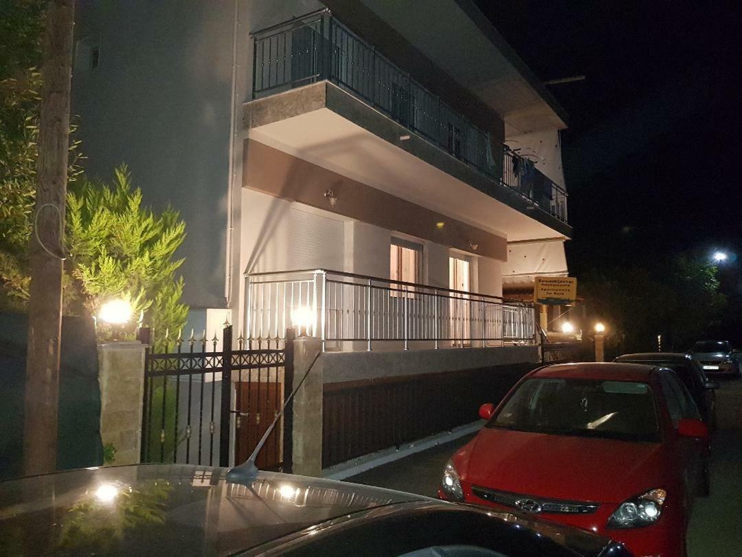 Dimitris Apartments Nea Plagia Buitenkant foto