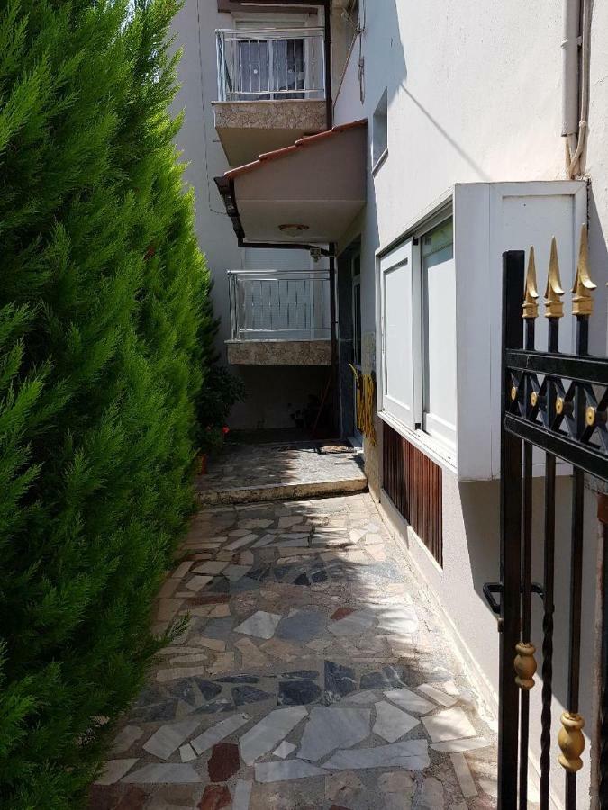 Dimitris Apartments Nea Plagia Buitenkant foto